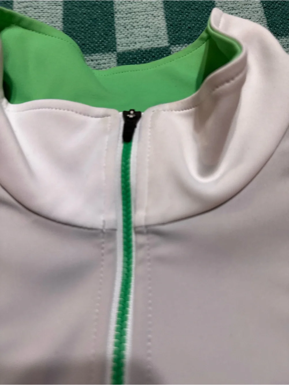 Galvin Green Windstopper Soft Shell Quarter Zip Pull-over Size Medium